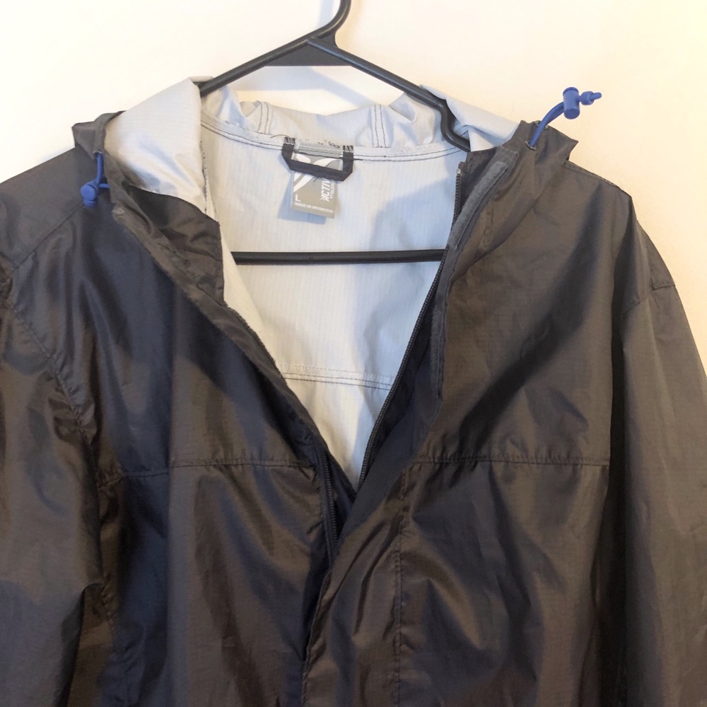 Windbreaker/Rain Coat